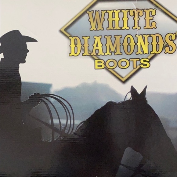 White diamond women boot Size 7 - Picture 5 of 5